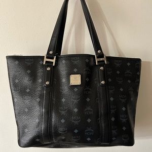 MCM Visetos black tote EUC